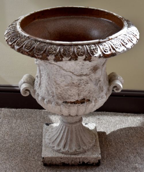 Salt Glaze Terracotta Urn by Hexter Humpherson
