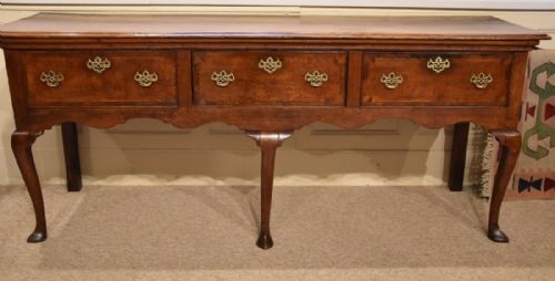 An Elegant Early 19th Century Oak Dresser