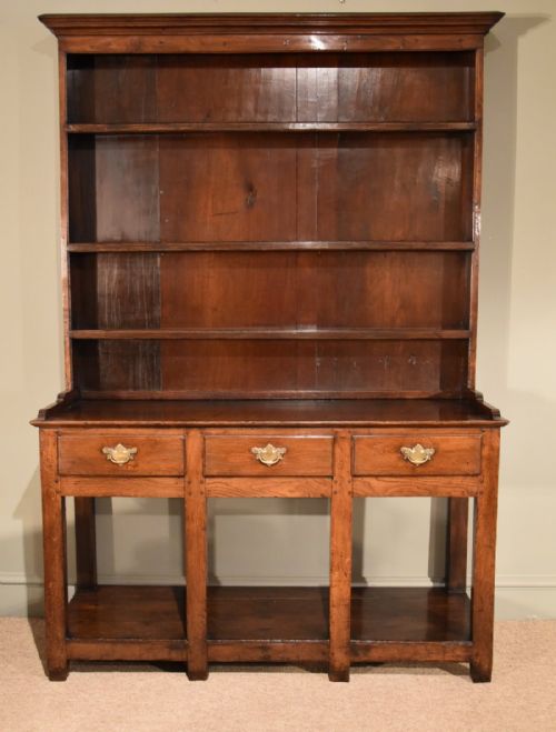 An Attractive West Country Oak Dresser