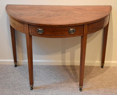 An Elegant George III Mahogany Console Table