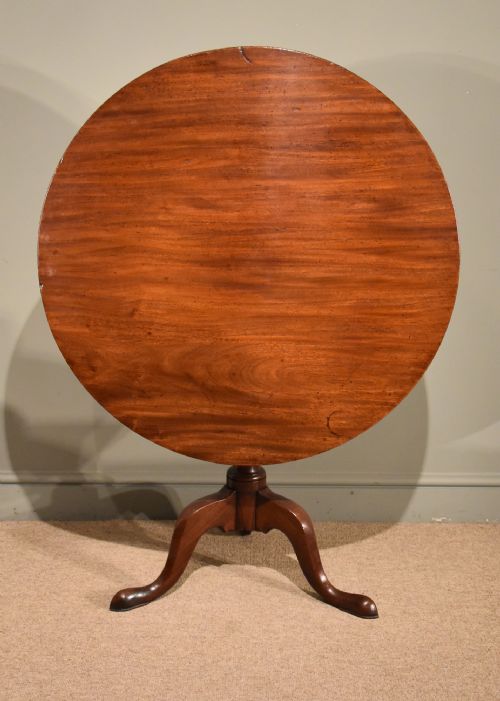 An Elegant George III Mahogany Tripod Table