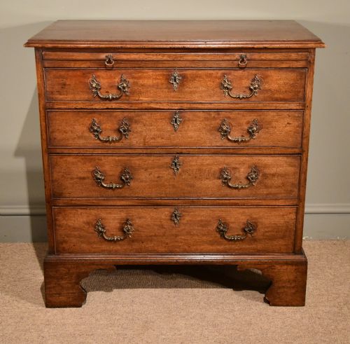 A Good George III Mahogany Chest of Drawers