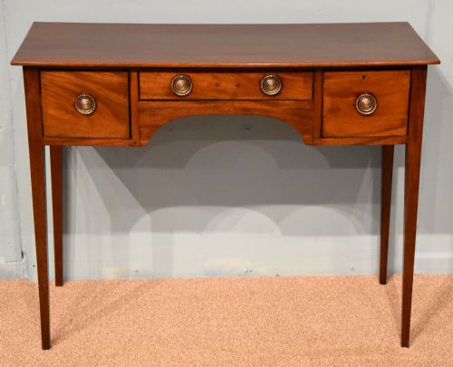 Charming Late 19th Century Mahogany Side Table