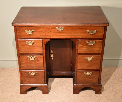 Mid 18th Century Mahogany Kneehole Desk