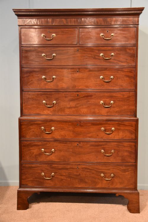 A Good Late 18th Century Mahogany Chest on Chest