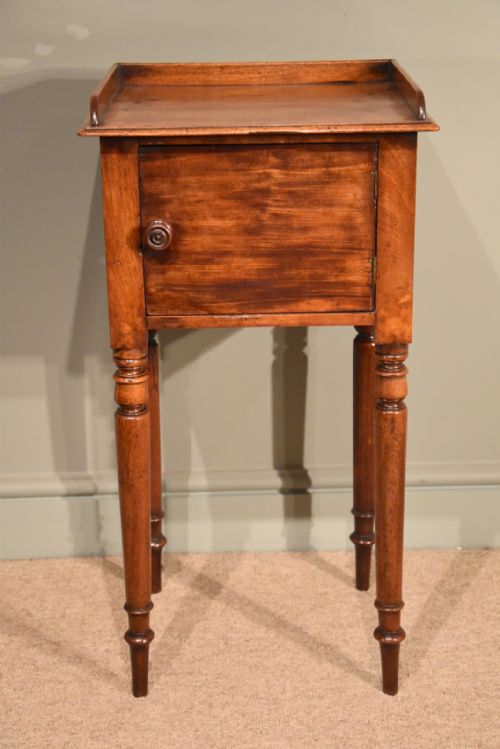 An Early Victorian Mahogany Pot Cupboard
