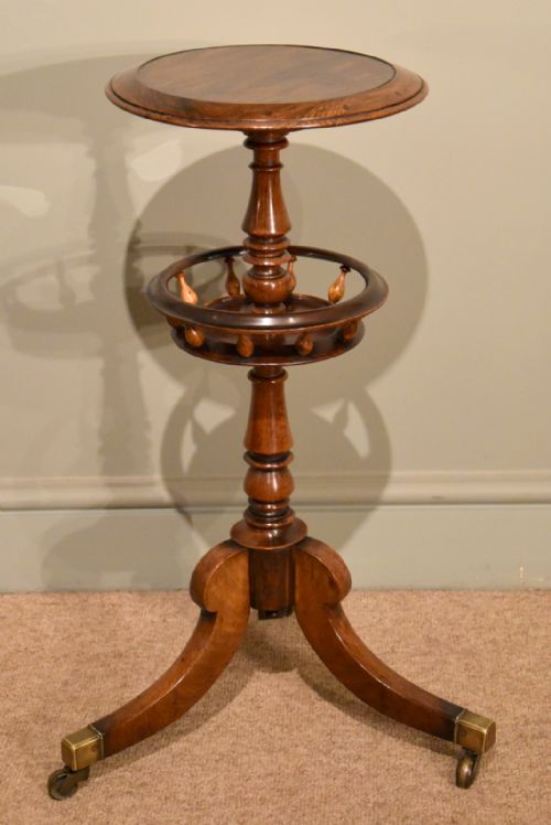 A Regency Rosewood Little Sewing/lamp Table

a Regency Rosewood Little Sewing/lamp Table