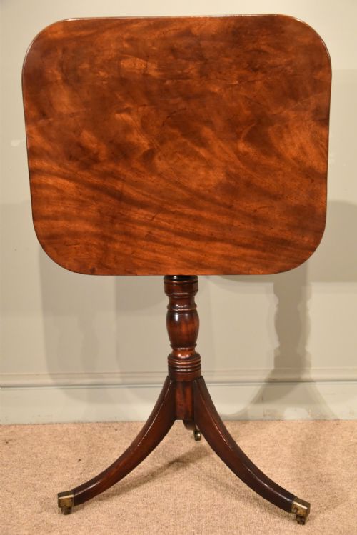 An Early 19th Century Mahogany Tripod Table
