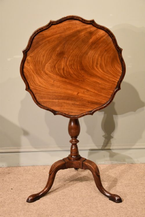 An Elegant George III Mahogany Tripod Table