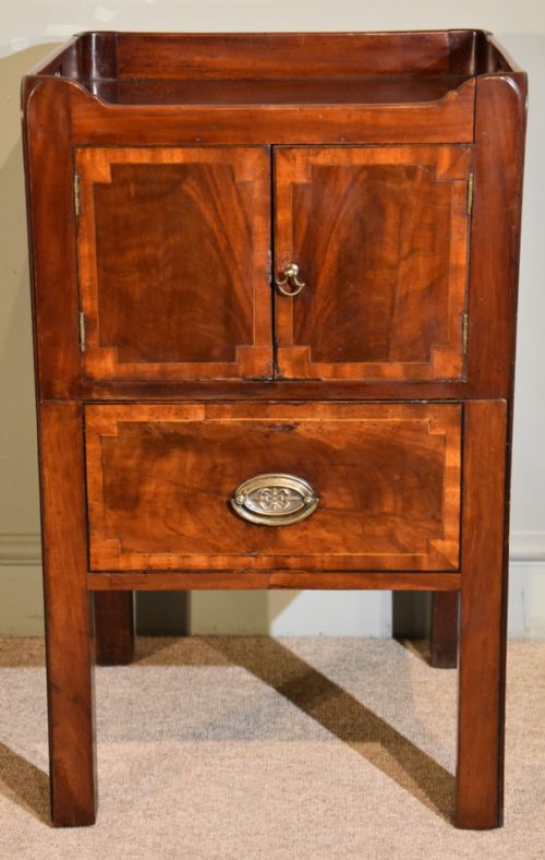 An Elegant Mahogany Commode/ Bedside Cabinet