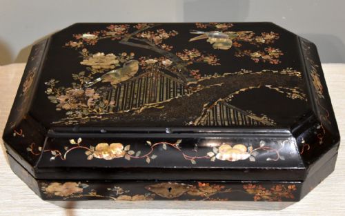 A Mid 19th Century Chinese Export Chinoiserie Sewing Box