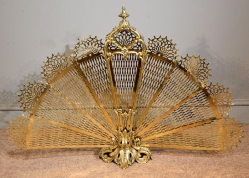 Beautiful Fine Quality Brass Fire Screen