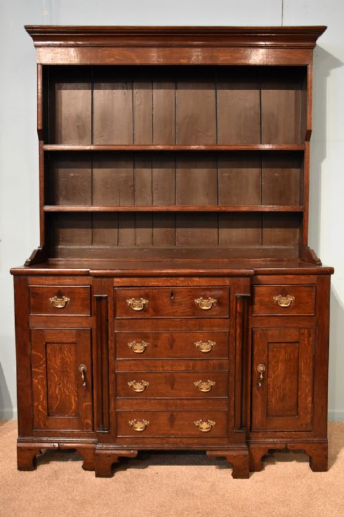 An Elegant George III Oak North Country Dresser