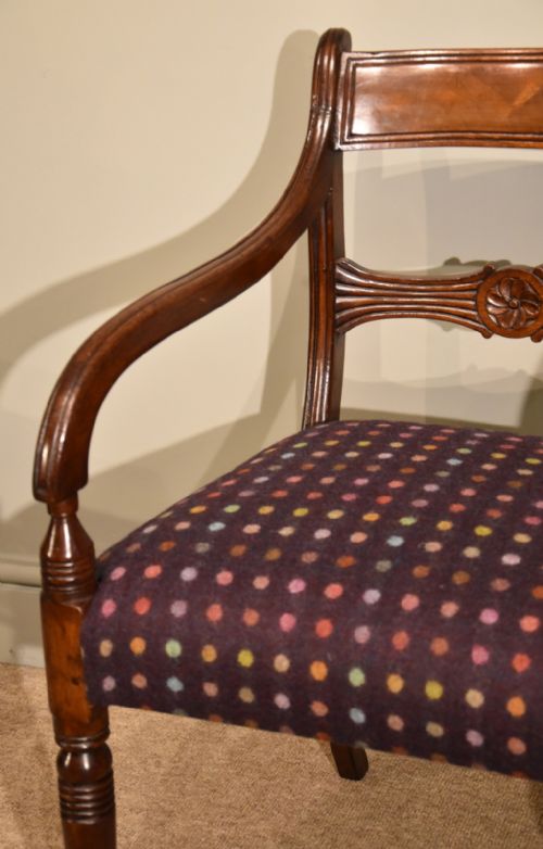 A CHARMING REGENCY MAHOGANY DESK CHAIR - ADDITIONAL PHOTO 2