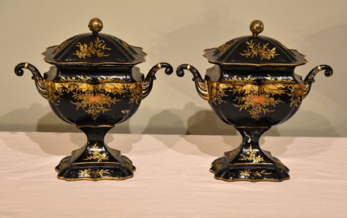 A SPLENDID PAIR OF REGENCY TOLE CHESTNUT URNS - ADDITIONAL PHOTO 1