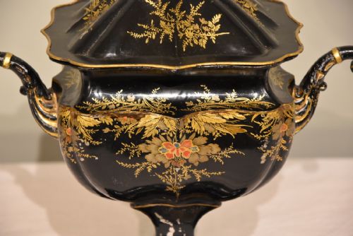 A SPLENDID PAIR OF REGENCY TOLE CHESTNUT URNS - ADDITIONAL PHOTO 5