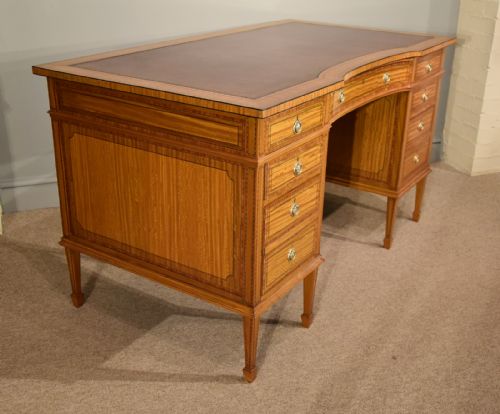 A FINE SATINWOOD DESK STAMPED WARING AND GILLOWS - ADDITIONAL PHOTO 6