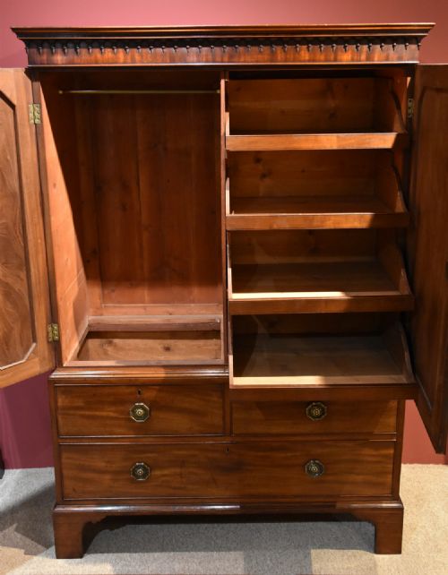 LINEN PRESS MID 18TH CENTURY MAHOGANY - ADDITIONAL PHOTO 6