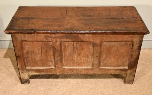 OAK COFFER THREE PANELED HANDSOME EARLY 18TH CENTURY - ADDITIONAL PHOTO 8