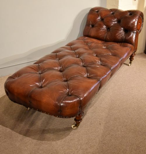 WALNUT CHAISE OF STUNNING QUALITY MID 19TH CENTURY - ADDITIONAL PHOTO 2