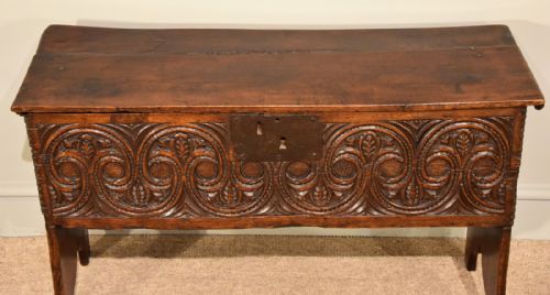 COFFER CARVED OAK FROM LATE 17TH CENTURY - ADDITIONAL PHOTO 3