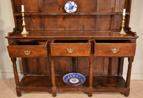 OAK DRESSER WITH THREE DRAWERS FROM 19TH CENTURY - ADDITIONAL PHOTO 7