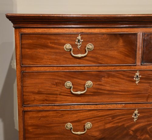 TALL CHEST OF DRAWERS GEORGE III CHIPPENDALE STYLE - ADDITIONAL PHOTO 5