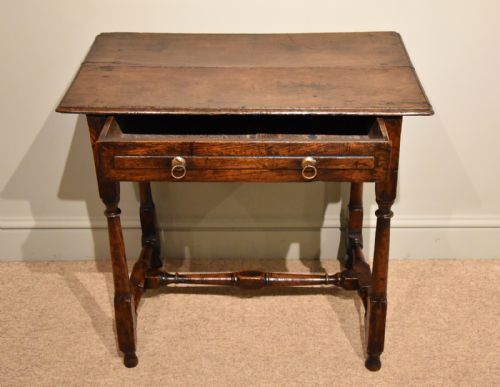 SIDE TABLE OF ELM AND ASH FROM EARLY 18TH CENTURY - ADDITIONAL PHOTO 1
