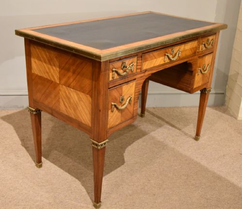LOUIS XVI KNEEHOLE WRITING TABLE IN TULIPWOOD - ADDITIONAL PHOTO 4