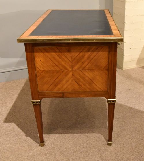 LOUIS XVI KNEEHOLE WRITING TABLE IN TULIPWOOD - ADDITIONAL PHOTO 5
