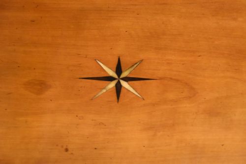 DUTCH SATINWOOD OCCASIONAL SIDE TABLE - ADDITIONAL PHOTO 5