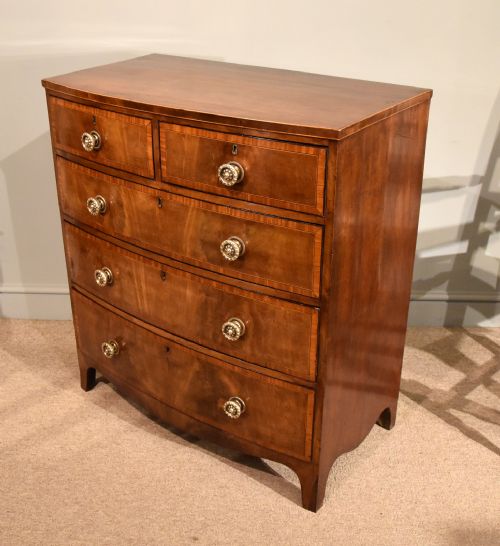 GEORGE III BOW FRONTED CHEST OF DRAWERS - ADDITIONAL PHOTO 3