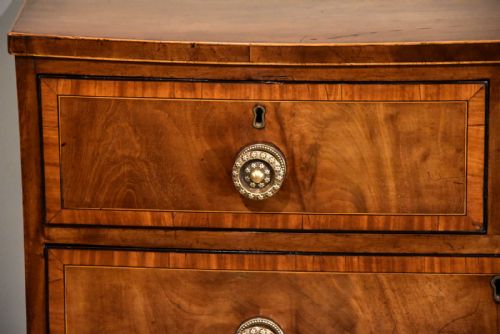 GEORGE III BOW FRONTED CHEST OF DRAWERS - ADDITIONAL PHOTO 4
