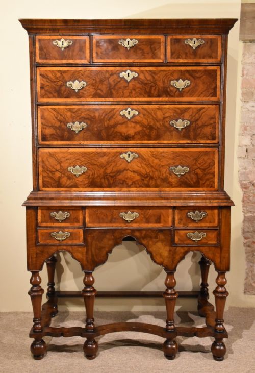 walnut chest on stand william and mary - CATEGORY: ANTIQUE CHEST OF DRAWERS - DATED 18TH CENTURY
