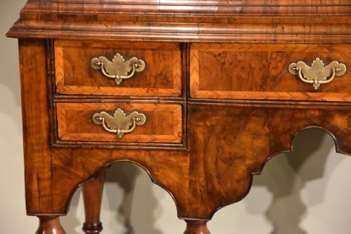 WALNUT CHEST ON STAND WILLIAM AND MARY - ADDITIONAL PHOTO 8