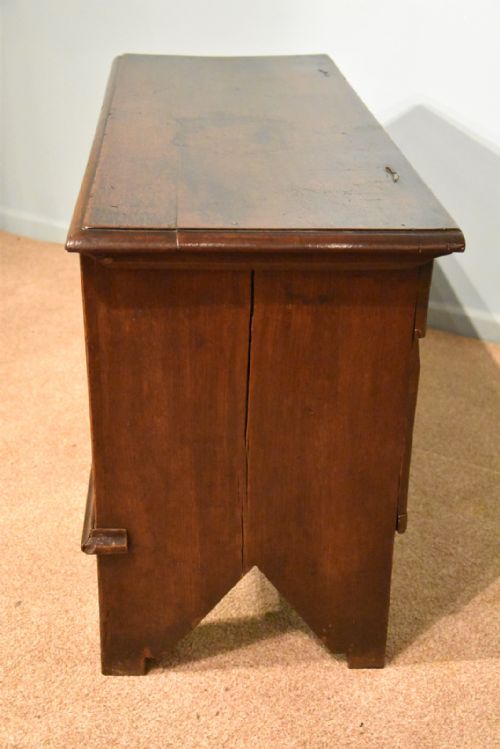 OAK COFFER FROM THE TRANSITIONAL PERIOD - ADDITIONAL PHOTO 4