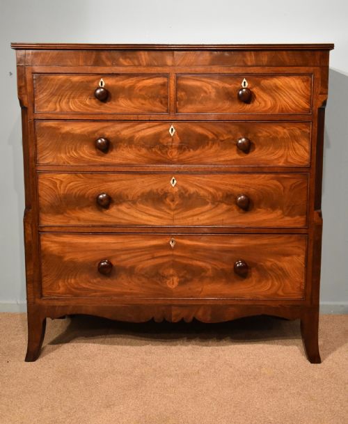 chest of drawers flame mahogany - CATEGORY: ANTIQUE CHEST OF DRAWERS - DATED REGENCY