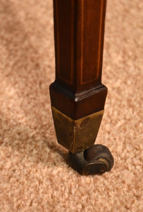 GEORGE III PEMBROKE TABLE - ADDITIONAL PHOTO 4
