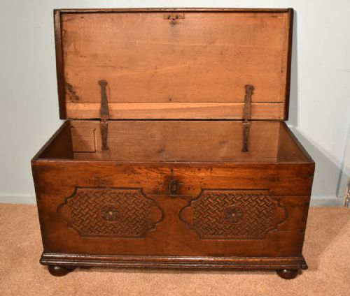 CARVED OAK COFFER TRUNK - ADDITIONAL PHOTO 2