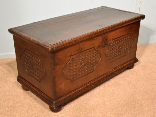 CARVED OAK COFFER TRUNK - ADDITIONAL PHOTO 4