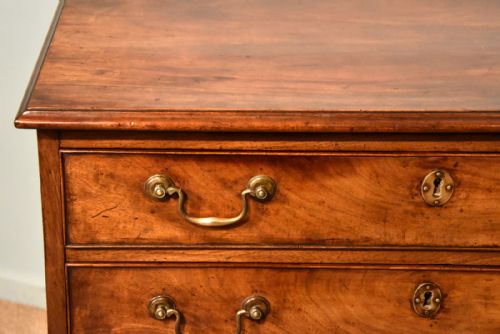GEORGE III SMALL CHEST OF DRAWERS - ADDITIONAL PHOTO 4