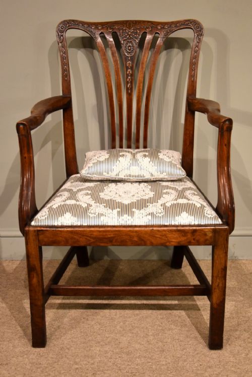george iii walnut elbow armchair - CATEGORY: ANTIQUE CHAIRS - DATED 18TH CENTURY