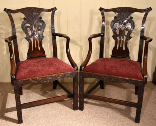 pair mahogany armchairs mid 18th century - CATEGORY: ANTIQUE CHAIRS - DATED 18TH CENTURY