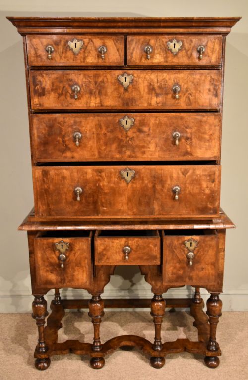 EARLY 18TH CENTURY CHEST ON STAND WITH PROVENANCE - ADDITIONAL PHOTO 1