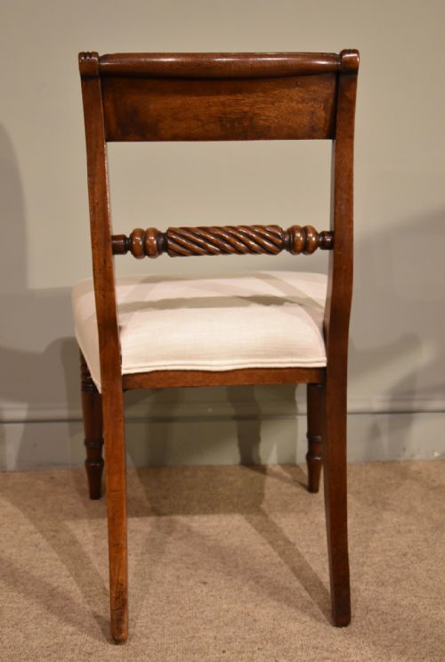 REGENCY SET OF EIGHT DINING CHAIRS - ADDITIONAL PHOTO 6