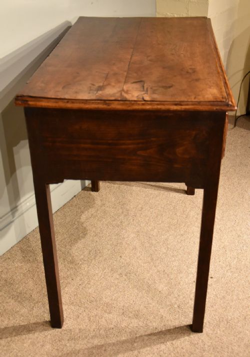 18TH CENTURY COUNTRY SINGLE DRAWER SIDE TABLE - ADDITIONAL PHOTO 4