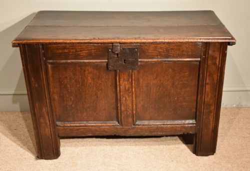 west country 17th century oak coffer - CATEGORY: ANTIQUE CHESTS - DATED 17TH CENTURY