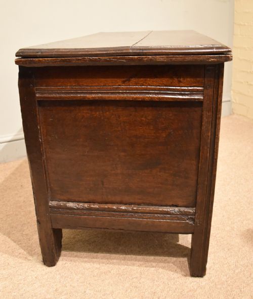 WEST COUNTRY 17TH CENTURY OAK COFFER - ADDITIONAL PHOTO 5