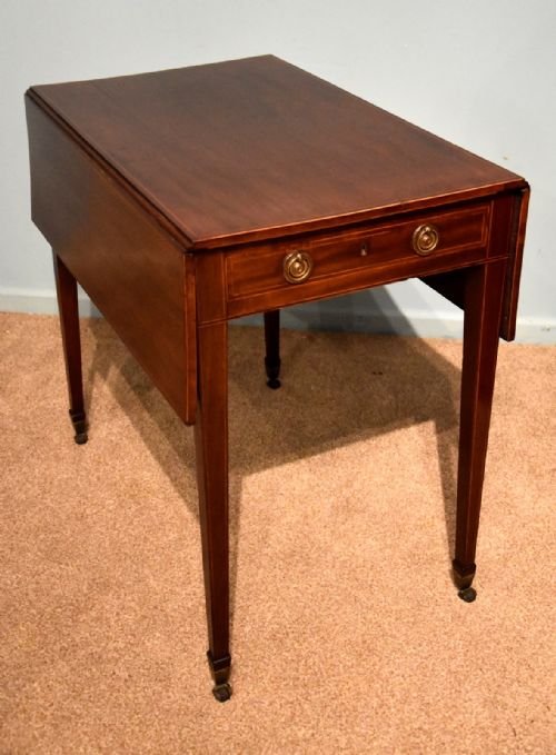 george iii pembroke table - CATEGORY: ANTIQUE TABLES - DATED 18TH CENTURY