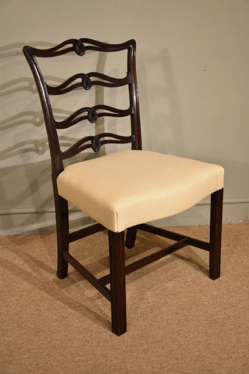 SET OF EIGHT DINING CHAIRS CHIPPENDALE STYLE - ADDITIONAL PHOTO 8